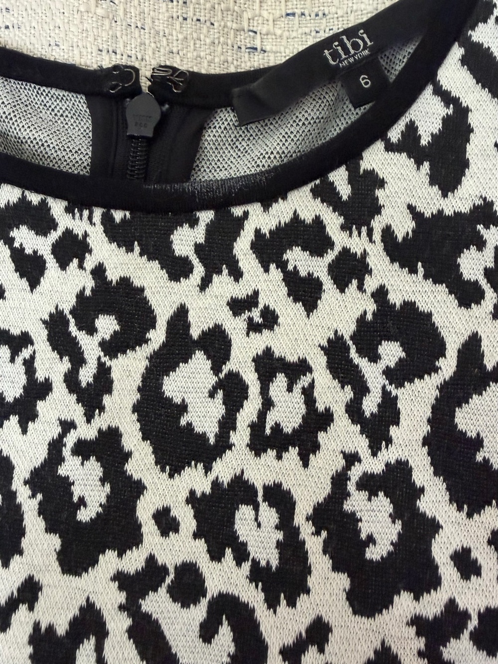 Tibi Sleeveless Black and White Snow Leopard Knit Sheath Print Dress - Picture 2 of 7